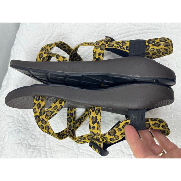 Chaco Women's Size 12 Black/Brown Leopard Z2 Yampa Sandal – Adjustable Strap - Picture 5 of 10